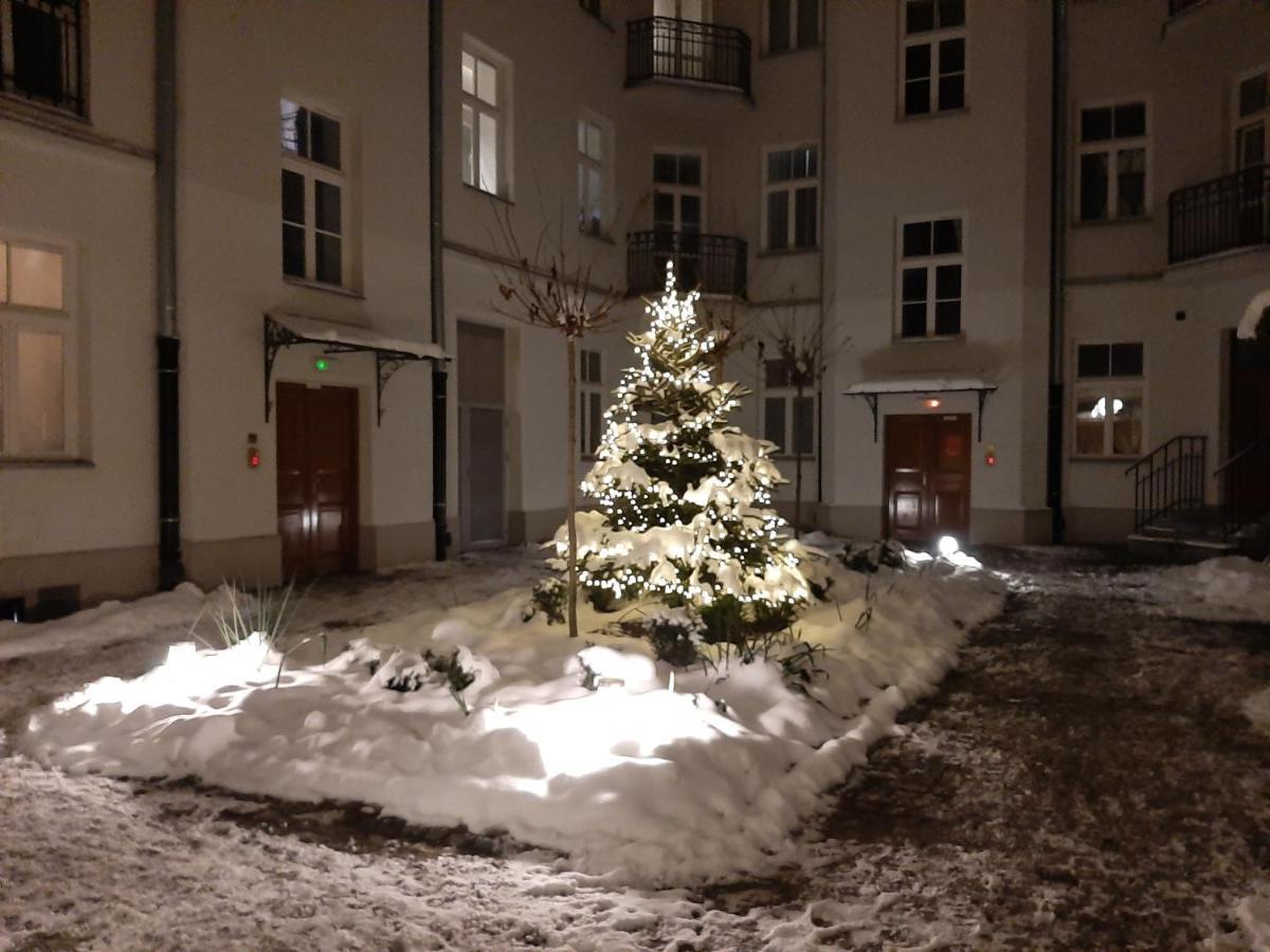 1 Syp, Kawa Vertuo, Kosmetyki Ada, 3 Min Metro Wilenska, By Visitwarsaw Apartments Bagian luar foto